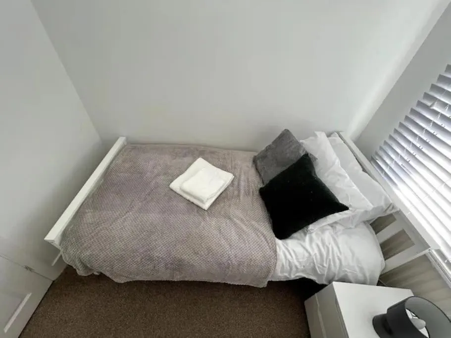 Seaforth Apartments 2 Bedroom Apartment With Parking And Garden By Rockmanstays Southend-on-Sea United Kingdom